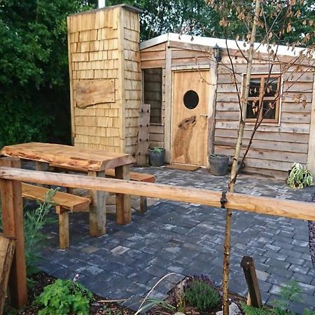 Charming 2-Bed Cabin In サットン・コールドフィールド エクステリア 写真
