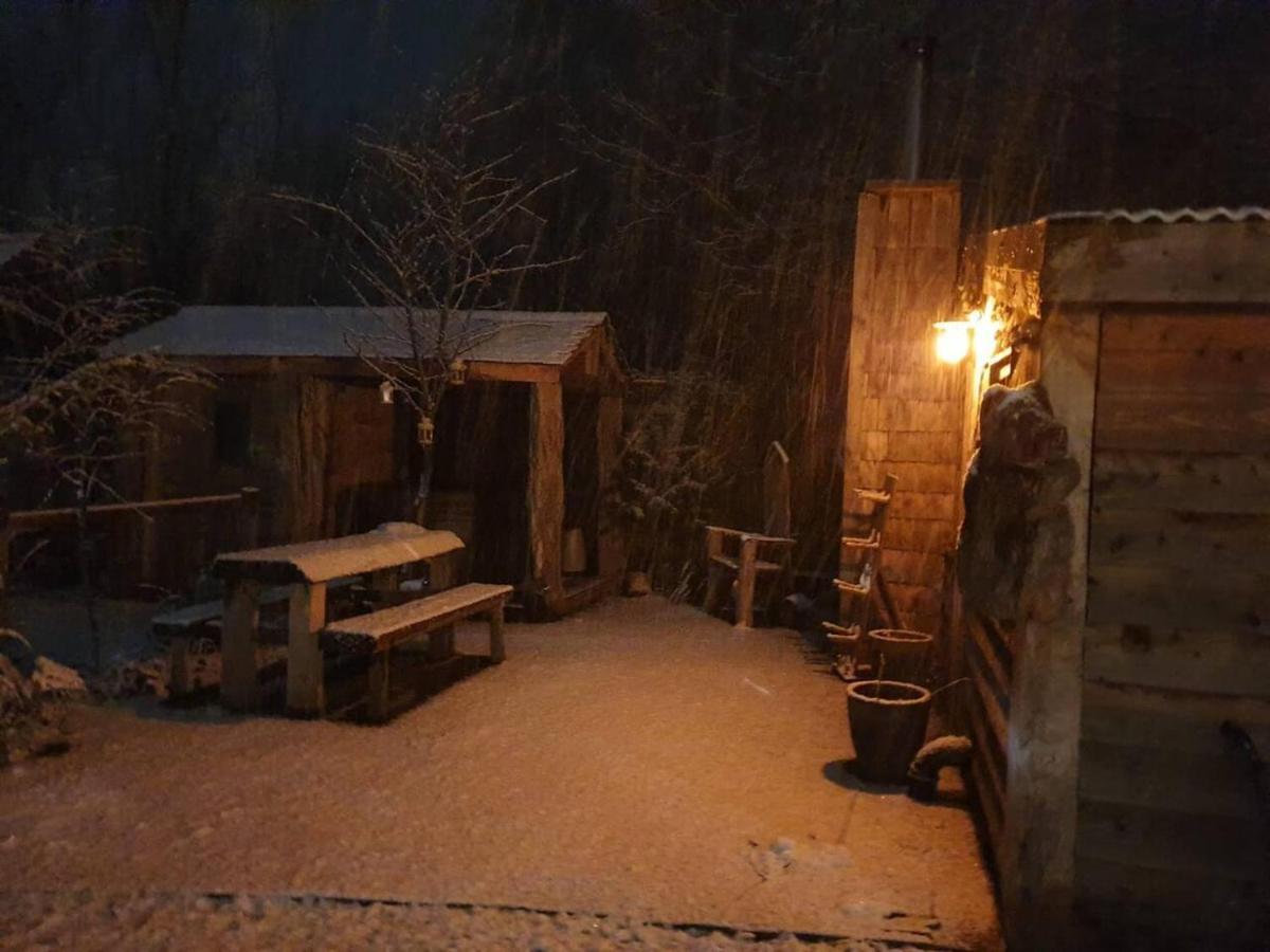 Charming 2-Bed Cabin In サットン・コールドフィールド エクステリア 写真